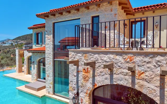 Kalkan’da Merkeze Yakın, Özel Havuzlu, 10 Kişilik, Lüks Villa