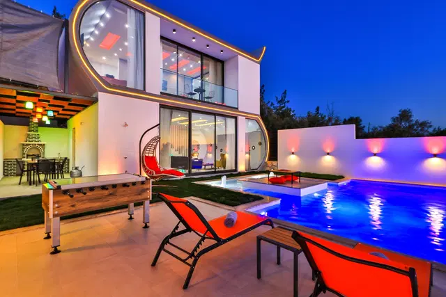 İslamlar’da Balayı Çiftlerine Uygun, Korunaklı Havuzlu, 1 Yatak Odalı, Kiralık Villa