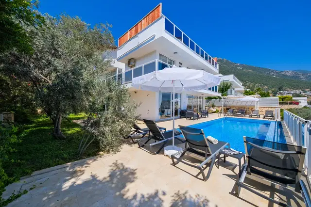 Kalkan’da bahçeli kiralık villa, fotoğraf 3