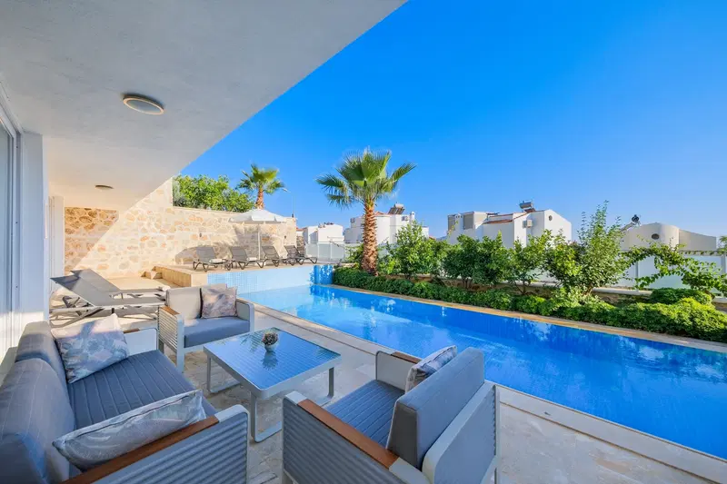 Kalkan’da deniz manzaralı kiralık villa, fotoğraf 2