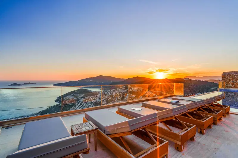 Kalkan’da ısıtmalı havuzlu kiralık villa, fotoğraf 2