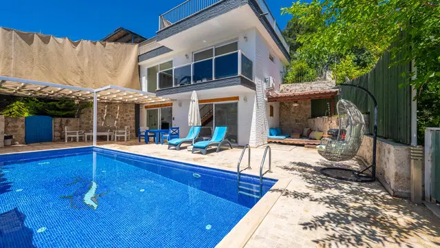 İslamlar’da Balayı Çiftlerine Uygun, Korunaklı Havuzlu, 1 Yatak Odalı, Ekonomik Villa