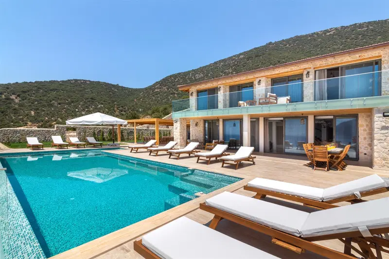 Kalkan’da deniz manzaralı kiralık villa, fotoğraf 2