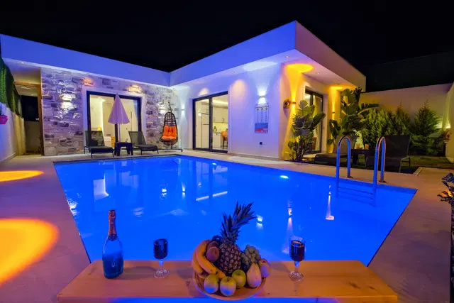 Fethiye’de Huzurlu, Korunaklı Havuzlu, 2 Yatak Odalı, Ekonomik Villa