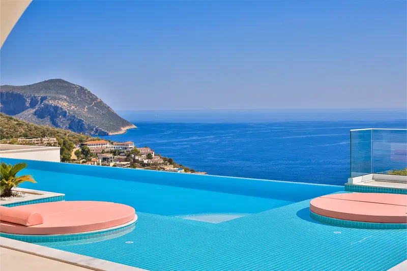 Kalkan’da deniz manzaralı kiralık villa, fotoğraf 2