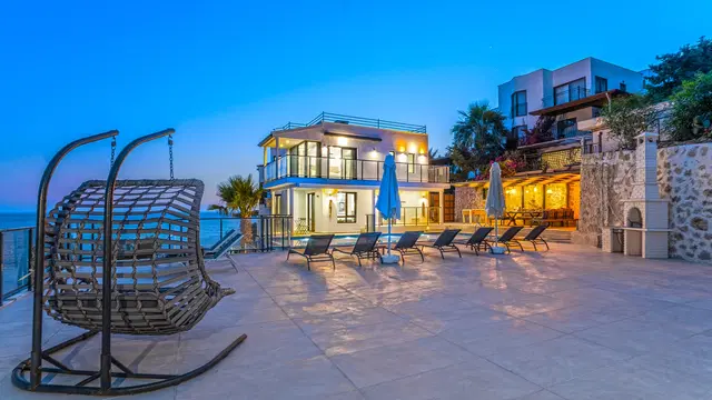 Kaş’ta özel havuzlu kiralık villa, fotoğraf 2