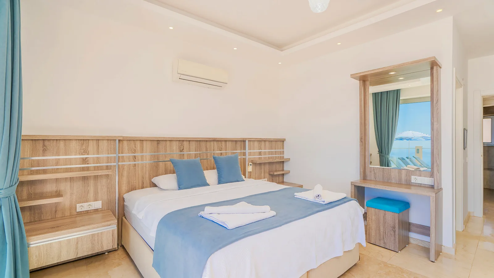 Kalkan'da Hamamlı, Saunalı, Kapalı Isıtmalı Havuzlu, Merkeze Yakın Balayı Villası