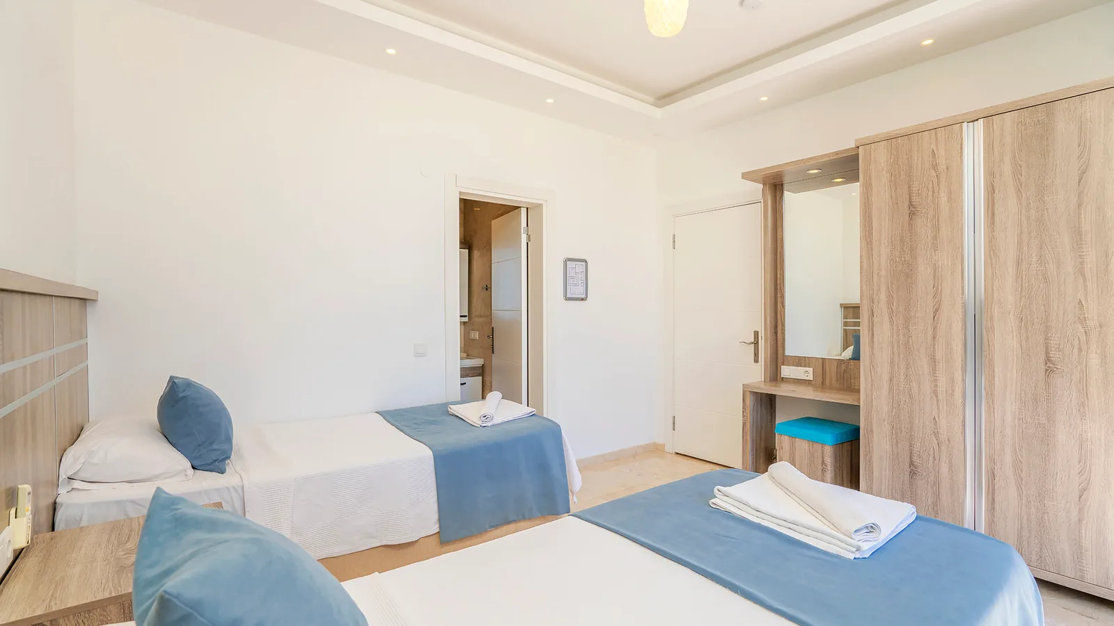 Kalkan'da Hamamlı, Saunalı, Kapalı Isıtmalı Havuzlu, Merkeze Yakın Balayı Villası