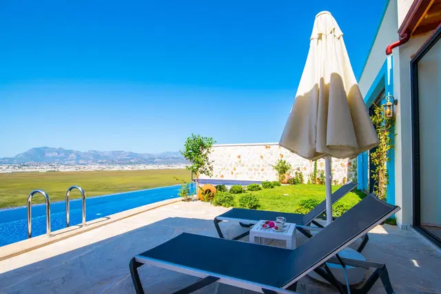 Yeşilköy’de doğa manzaralı kiralık villa, fotoğraf 4