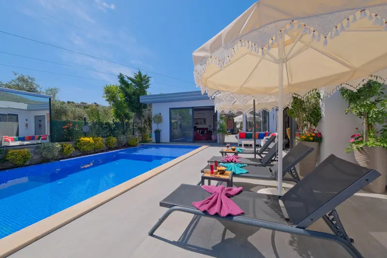 Çayköy’de doğa manzaralı kiralık villa, fotoğraf 4