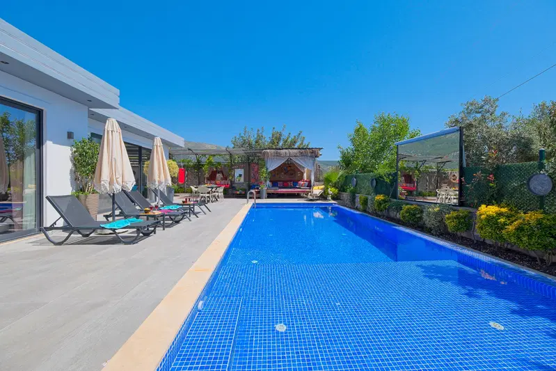 Çayköy’de jakuzili kiralık villa, fotoğraf 2