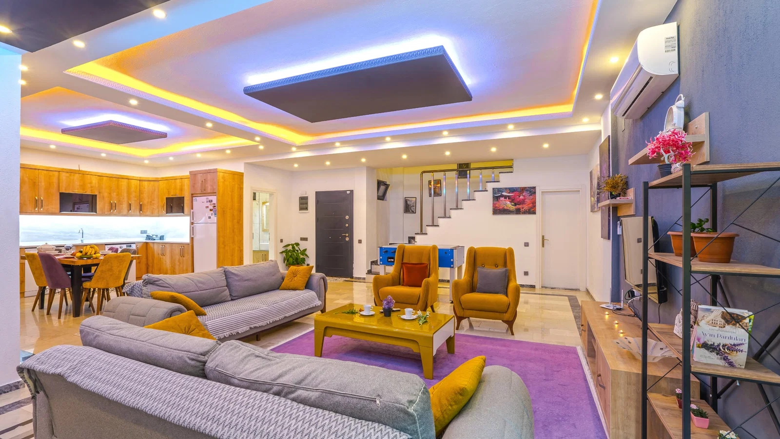 Yeşilköy’de Korunaklı Havuzlu, 4 Kişilik, Jakuzili Villa