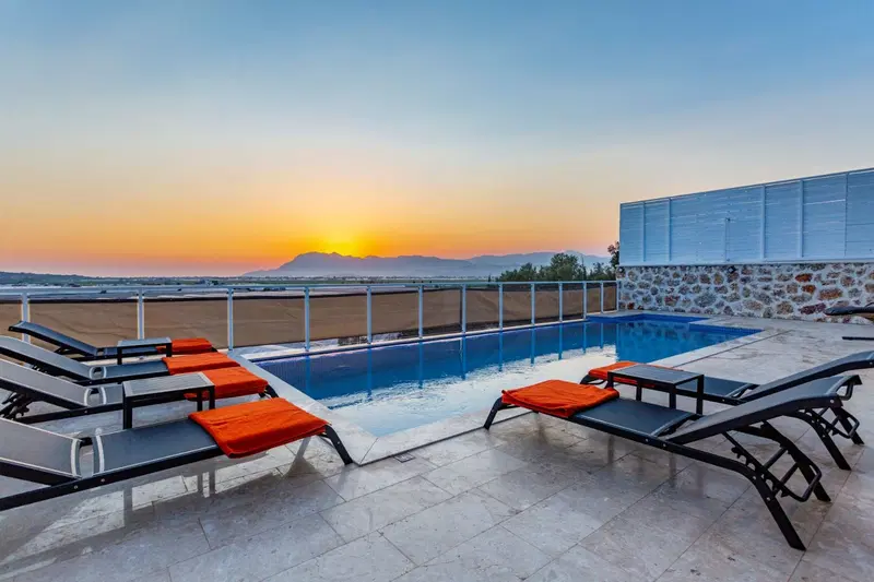 Yeşilköy’de çocuk havuzlu kiralık villa, fotoğraf 14