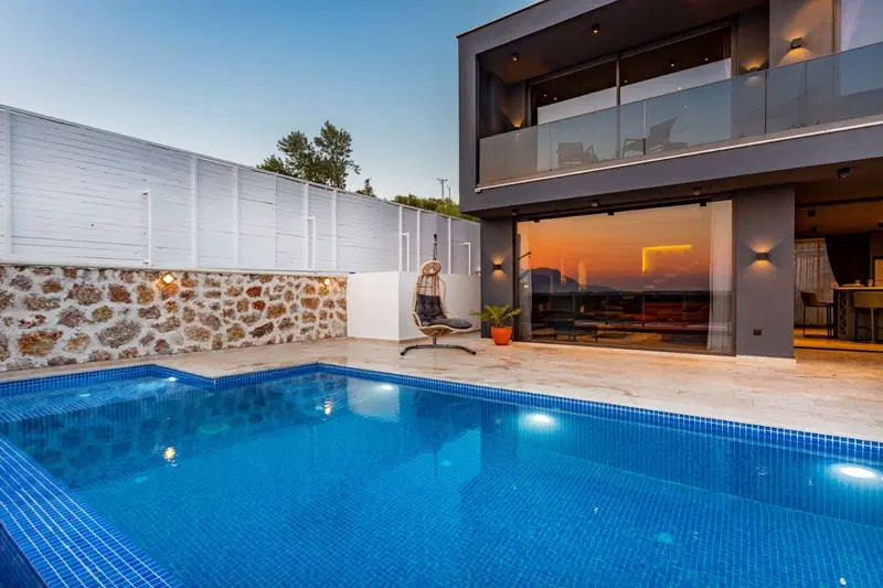 Yeşilköy’de çocuk havuzlu kiralık villa, fotoğraf 3