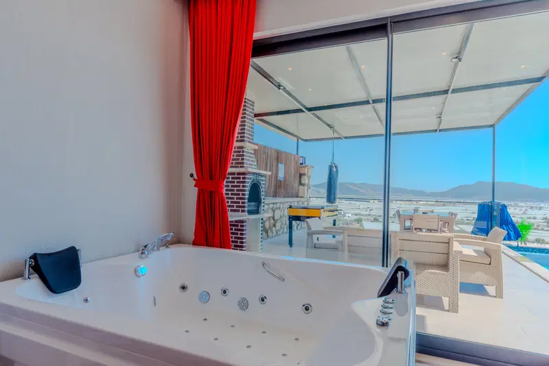 Çavdır’da jakuzili kiralık villa, fotoğraf 32