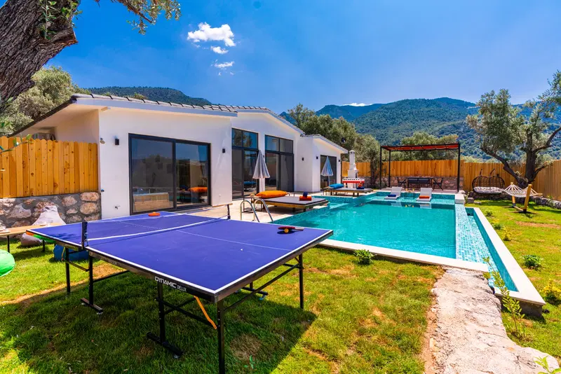 Çayköy’de bahçeli kiralık villa, fotoğraf 5