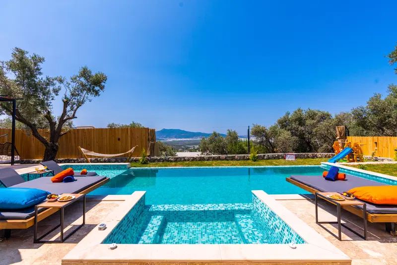 Çayköy’de jakuzili kiralık villa, fotoğraf 2