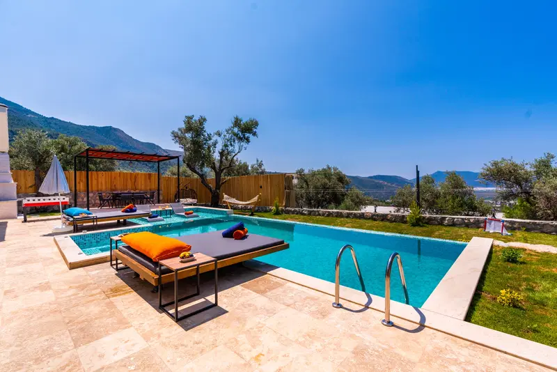 Çayköy’de özel havuzlu kiralık villa, fotoğraf 6