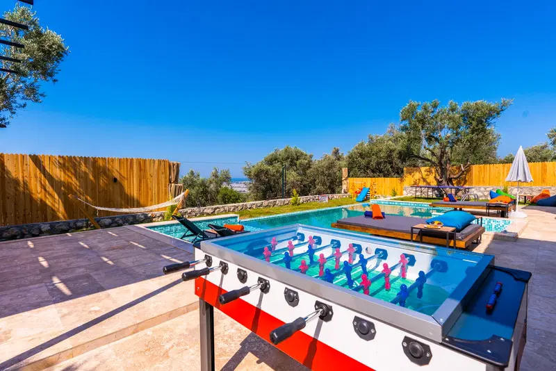 Çayköy’de çocuk havuzlu kiralık villa, fotoğraf 4