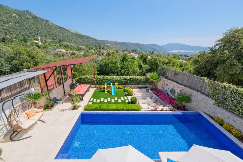Çayköy’de bahçeli kiralık villa, fotoğraf 4