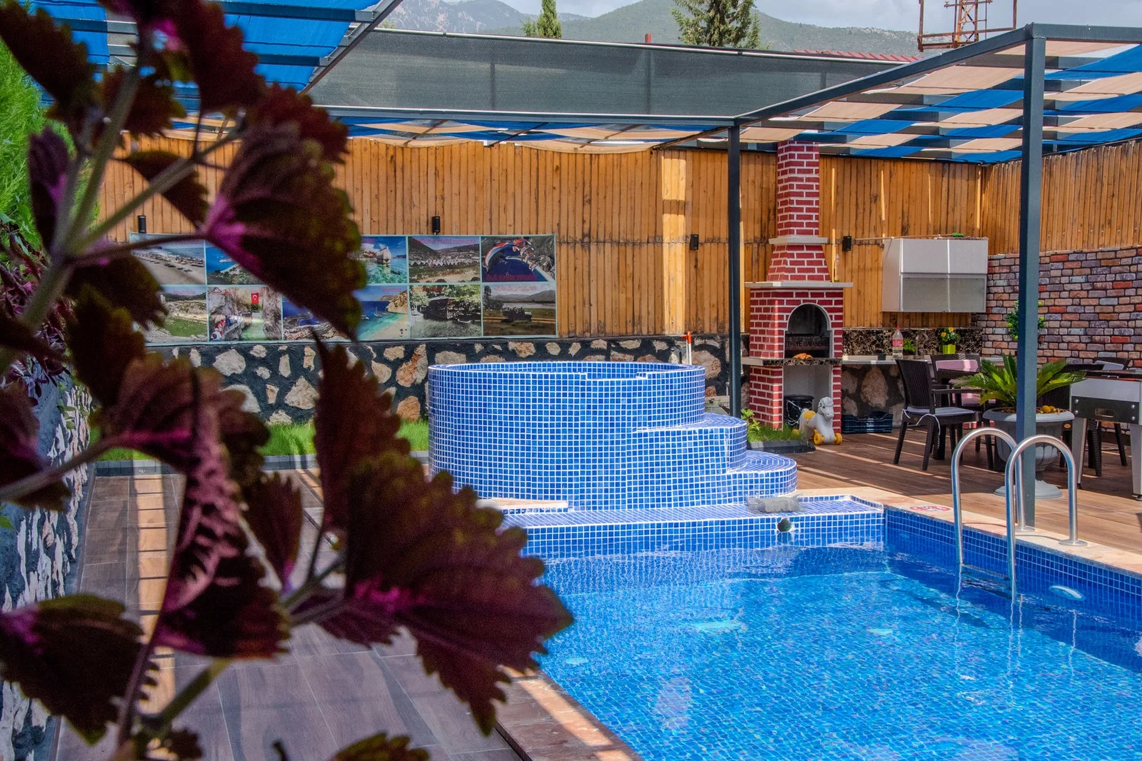 Çavdır’da Korunaklı, Çocuk Havuzlu, 2 Kişilik, Kiralık Villa