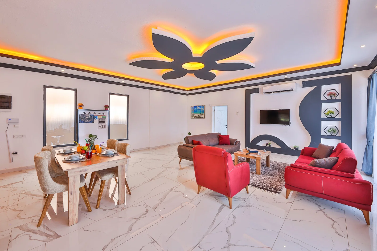 Çavdır’da Balayı Çiftlerine Uygun, Korunaklı Havuzlu, 2 Yatak Odalı, Kiralık Villa