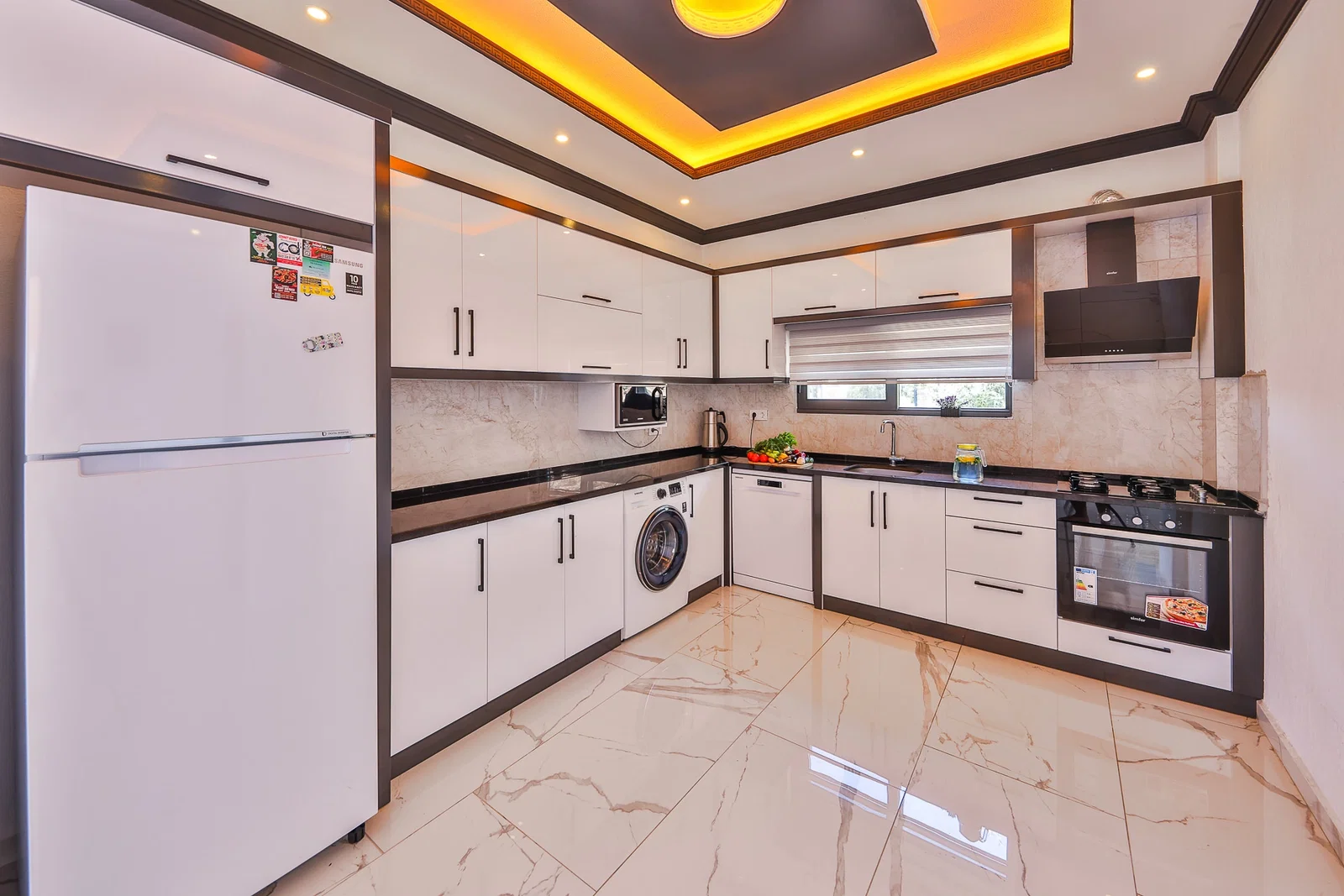 Çavdır’da Balayı Çiftlerine Uygun, Korunaklı Havuzlu, 2 Yatak Odalı, Kiralık Villa