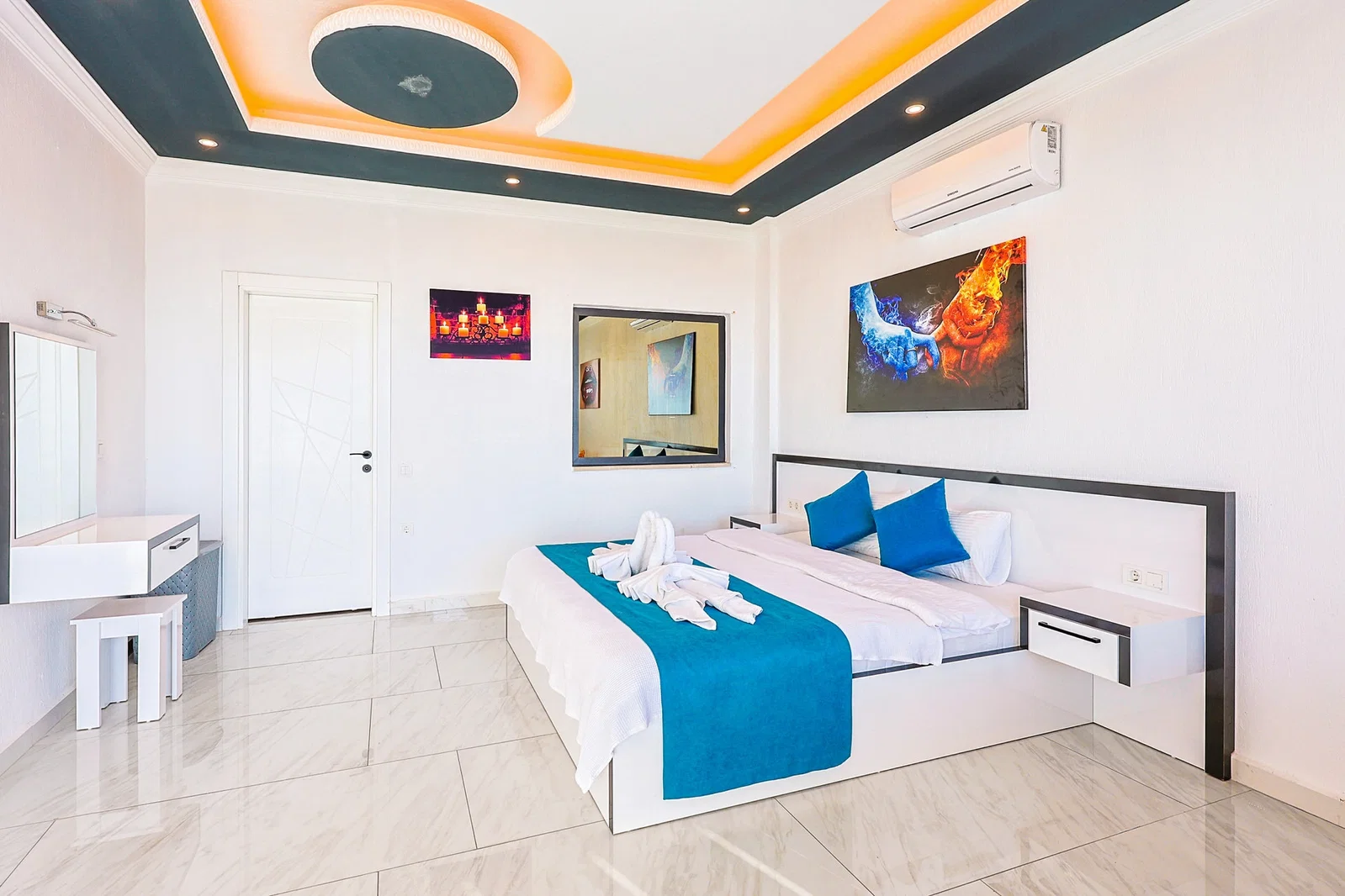 Çavdır’da Balayı Çiftlerine Uygun, Korunaklı Havuzlu, 2 Yatak Odalı, Kiralık Villa