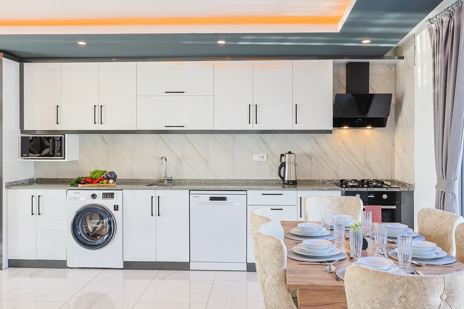 Çavdır’da Balayı Çiftlerine Uygun, Korunaklı Havuzlu, 6 Kişilik, Kiralık Villa