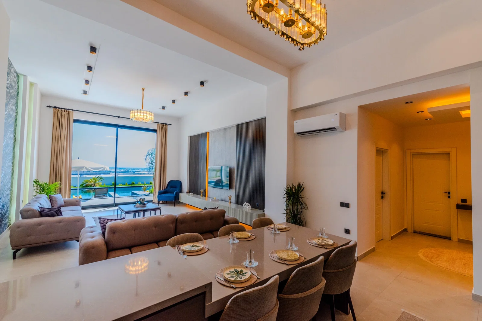 Çavdır’da Sakin Konumda, Özel Havuzlu, Jakuzili, Kiralık Villa