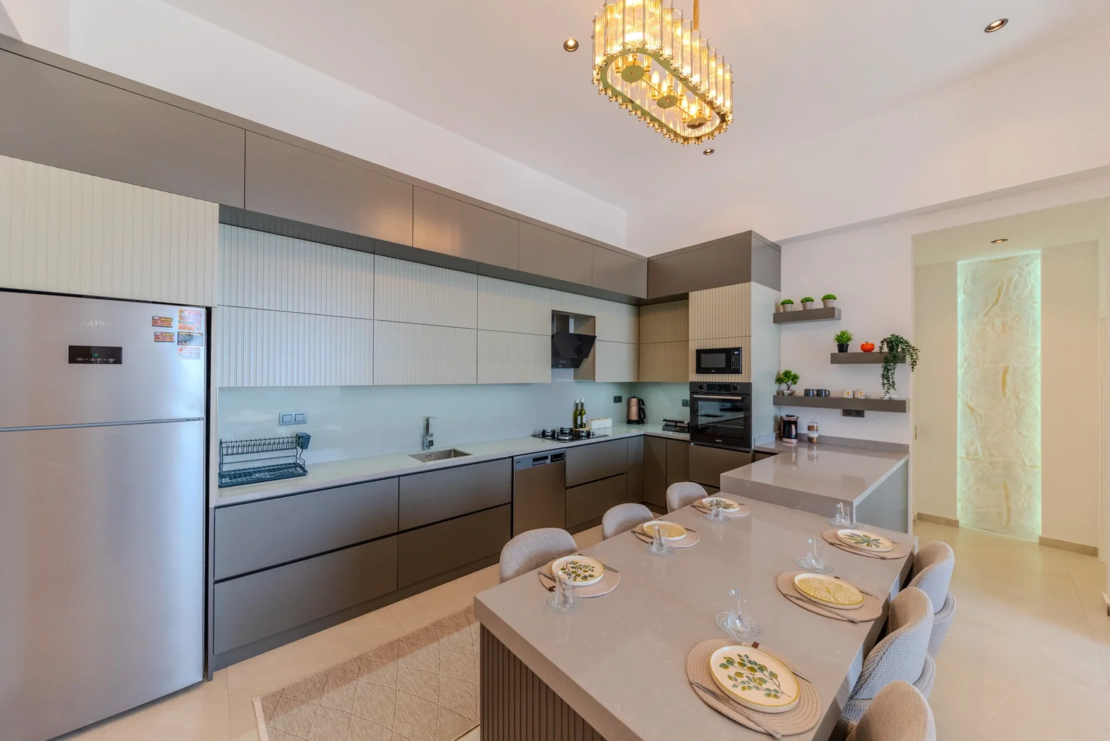 Çavdır’da Sakin Konumda, Özel Havuzlu, Jakuzili, Kiralık Villa