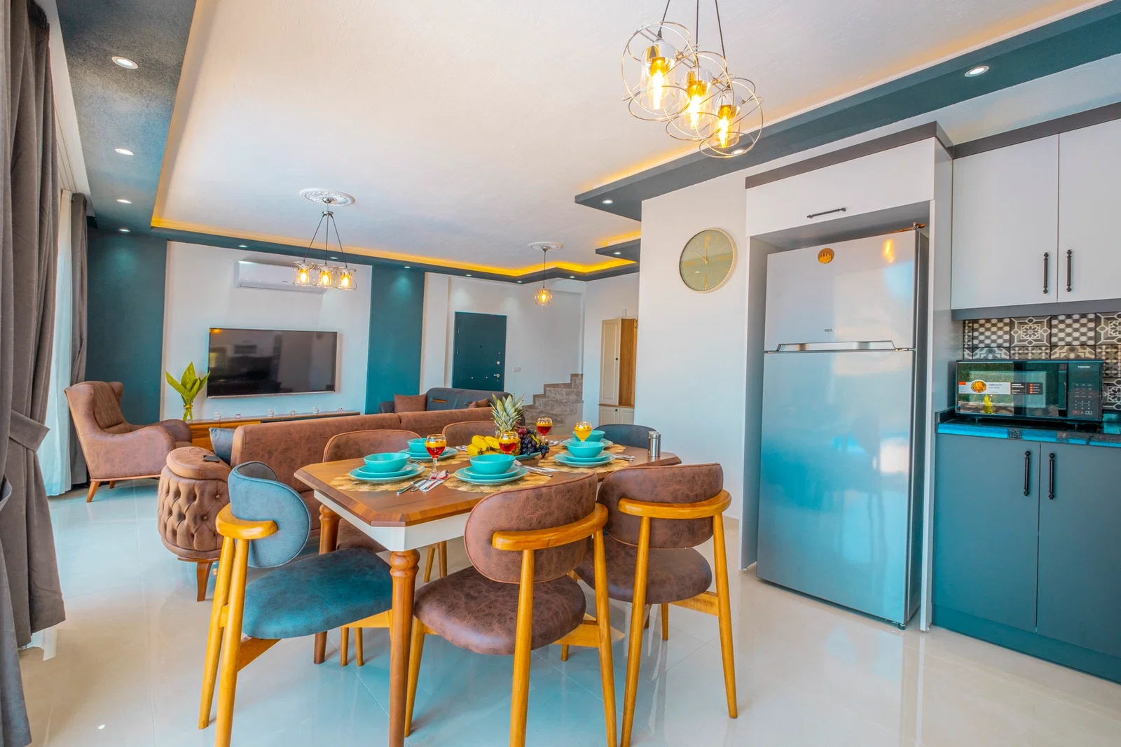Bezirgan’da Korunaklı, Çocuk Havuzlu, Jakuzili, Kiralık Villa