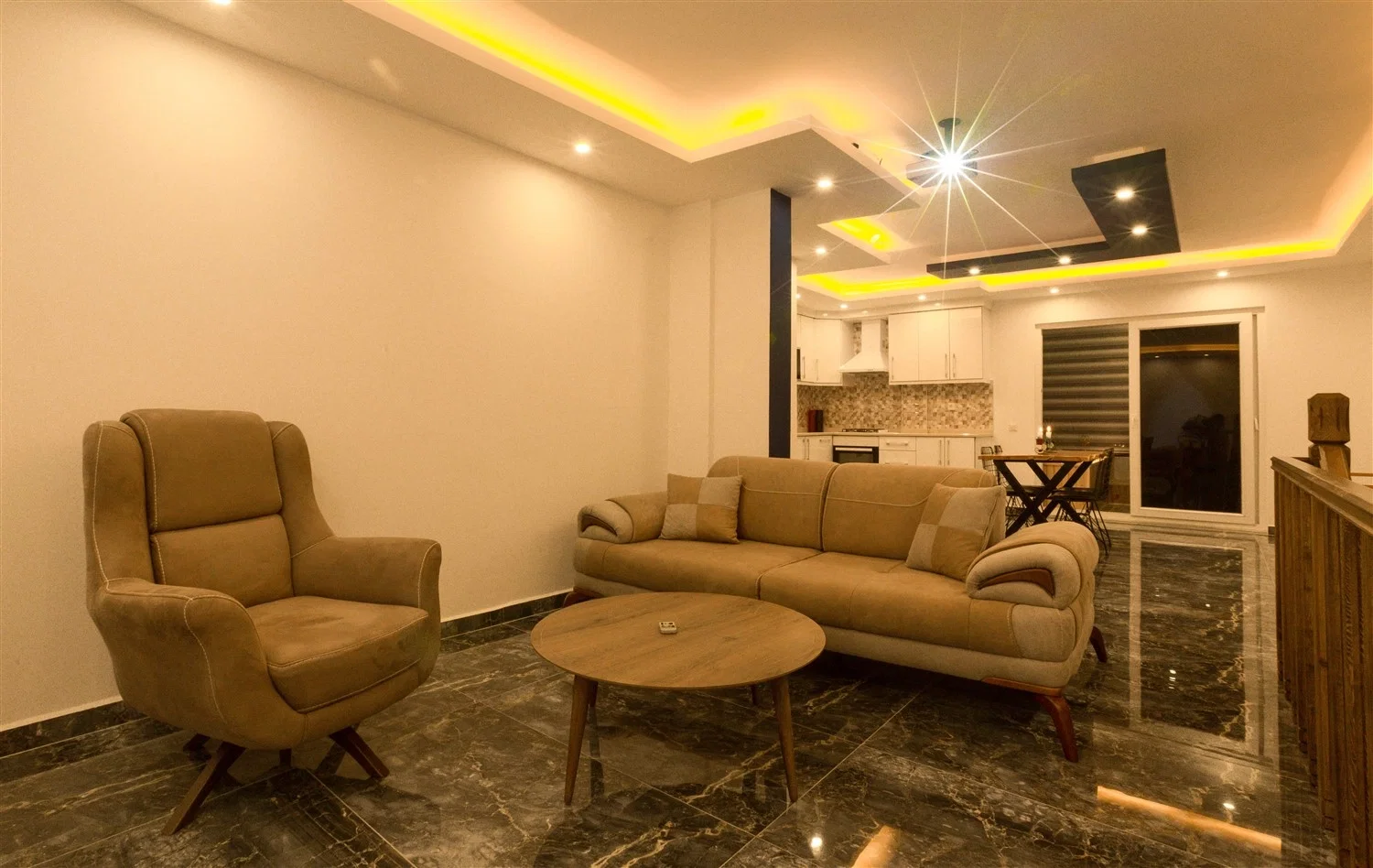 Bezirgan’da Huzurlu, Korunaklı Havuzlu, 8 Kişilik, Kiralık Villa