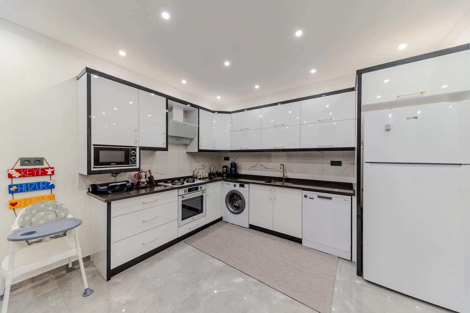 Çavdır’da Korunaklı, Çocuk Havuzlu, 2 Yatak Odalı, Kiralık Villa