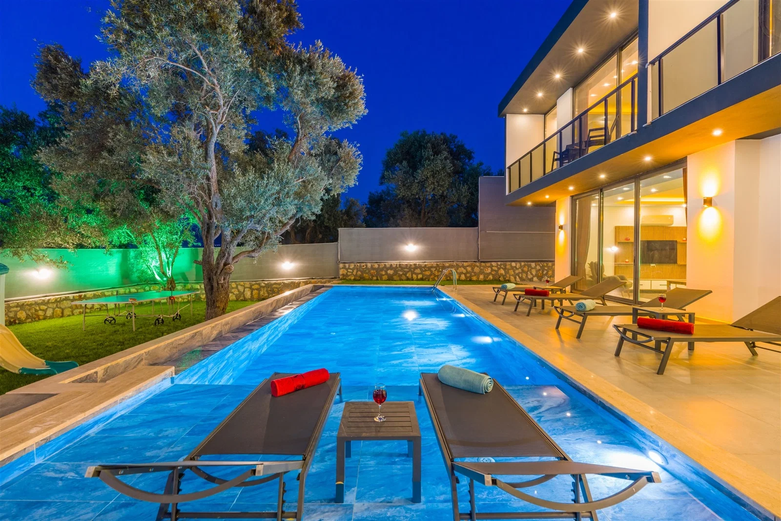 Patara’da Balayı Çiftlerine Uygun, Korunaklı Havuzlu, 6 Kişilik, Ekonomik Villa
