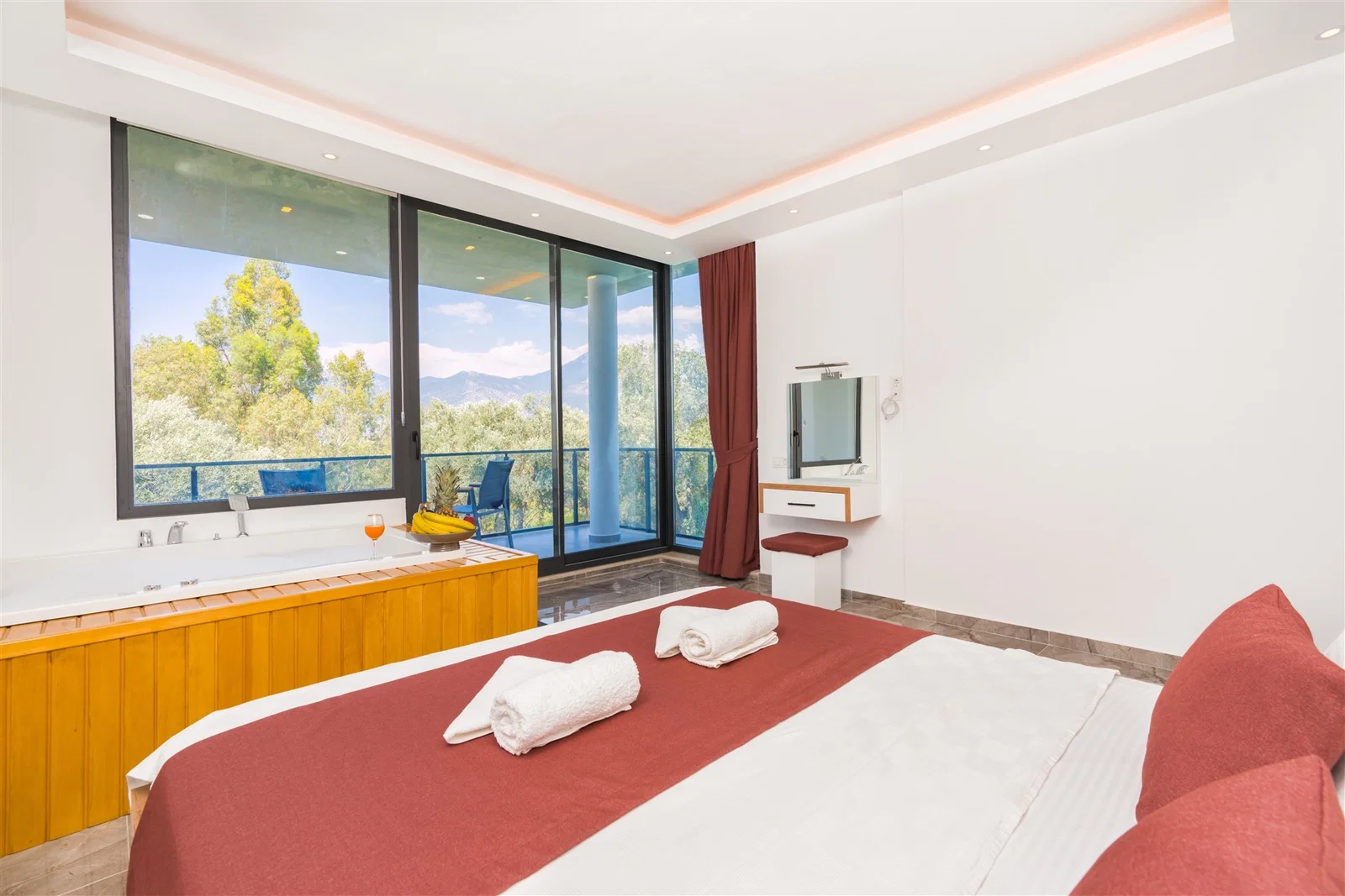 Patara’da Balayı Çiftlerine Uygun, Korunaklı Havuzlu, 6 Kişilik, Ekonomik Villa