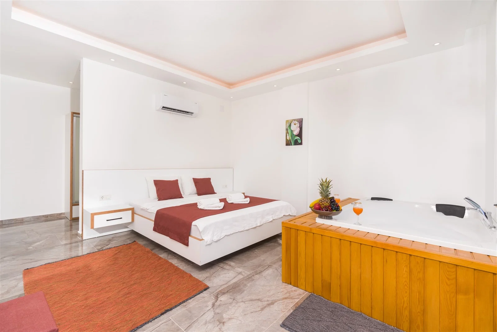 Patara’da Balayı Çiftlerine Uygun, Korunaklı Havuzlu, 6 Kişilik, Ekonomik Villa
