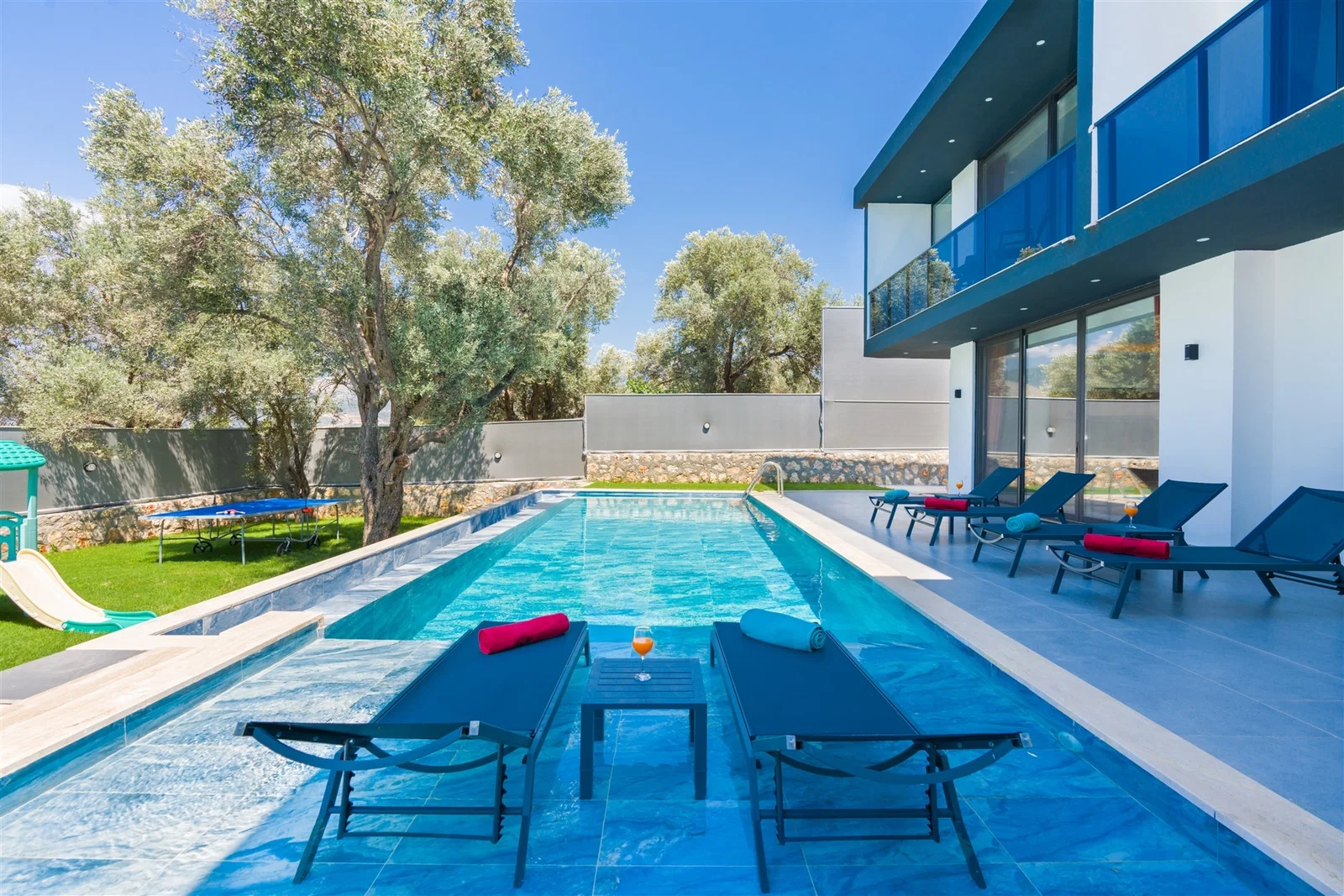 Patara’da Balayı Çiftlerine Uygun, Korunaklı Havuzlu, 6 Kişilik, Ekonomik Villa