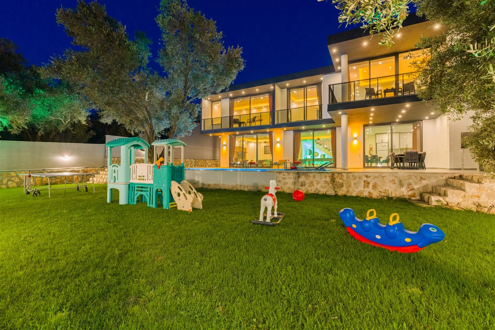 Patara’da Balayı Çiftlerine Uygun, Korunaklı Havuzlu, 6 Kişilik, Ekonomik Villa