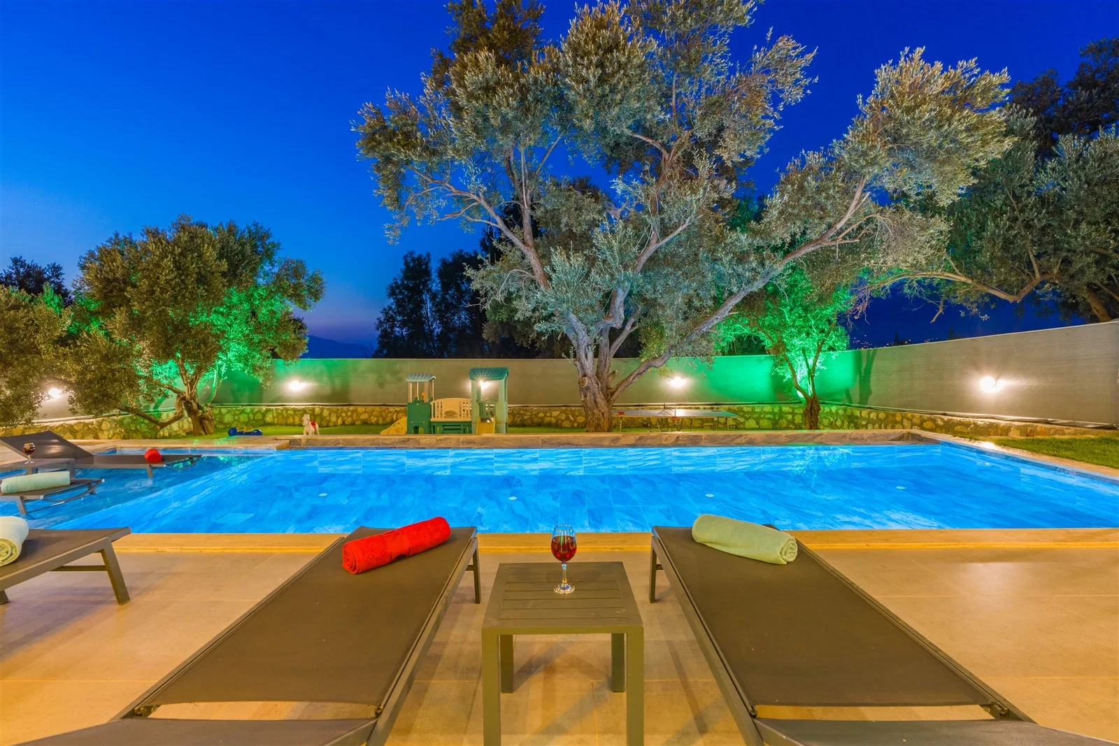 Patara’da Balayı Çiftlerine Uygun, Korunaklı Havuzlu, 6 Kişilik, Ekonomik Villa