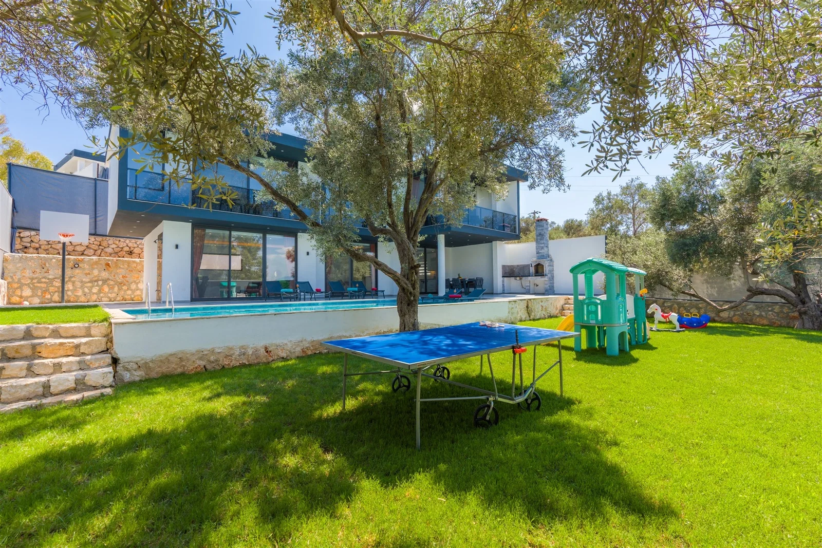 Patara’da Balayı Çiftlerine Uygun, Korunaklı Havuzlu, 6 Kişilik, Ekonomik Villa
