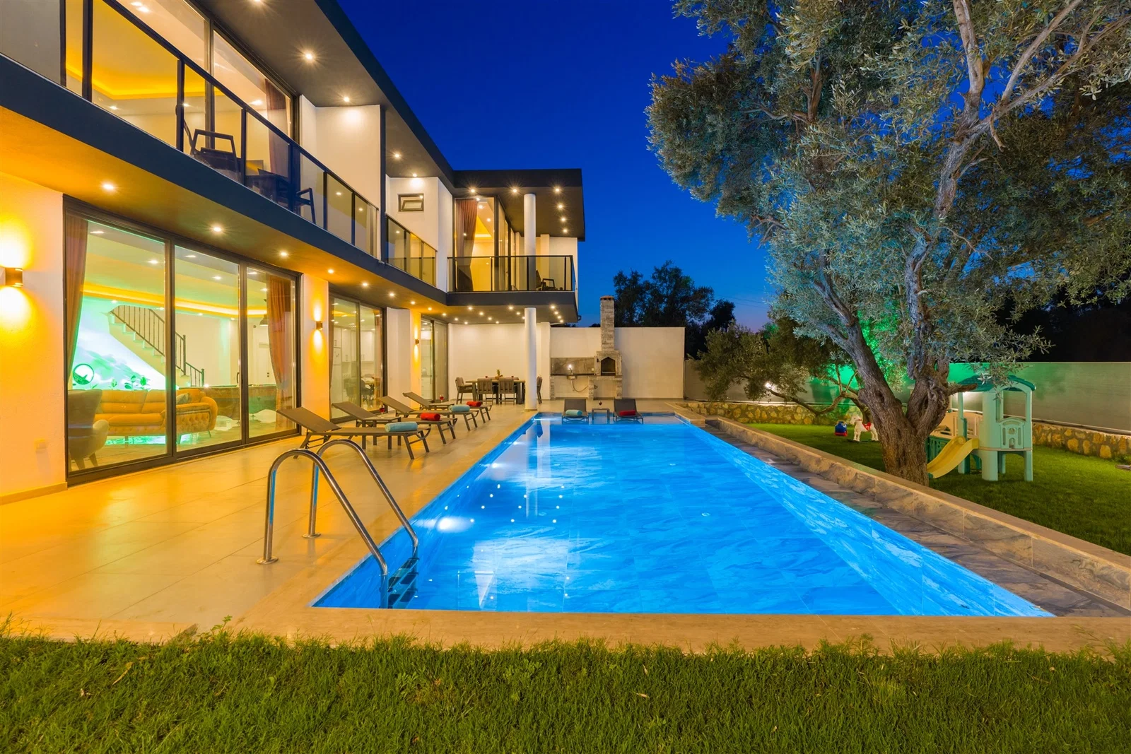Patara’da Balayı Çiftlerine Uygun, Korunaklı Havuzlu, 6 Kişilik, Ekonomik Villa