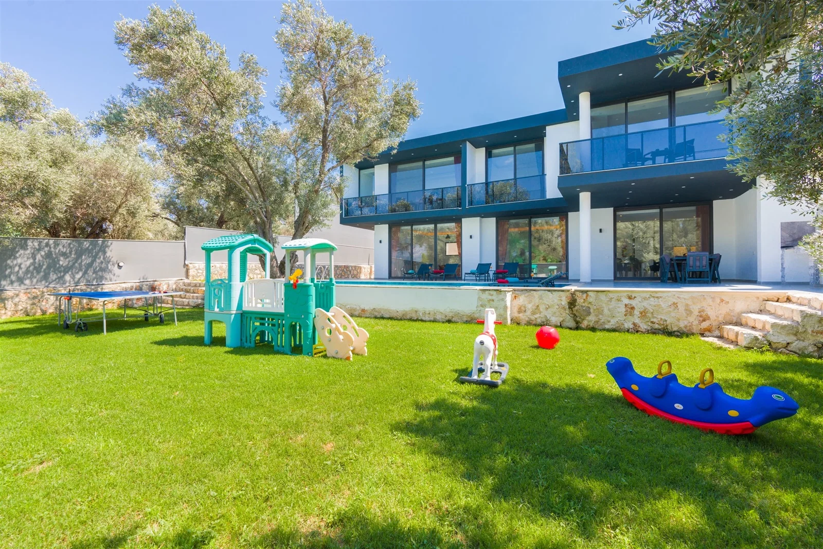 Patara’da Balayı Çiftlerine Uygun, Korunaklı Havuzlu, 6 Kişilik, Ekonomik Villa