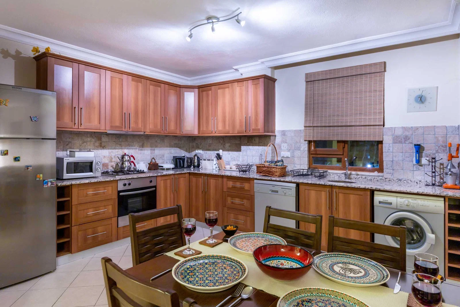 Bezirgan’da Huzurlu, Korunaklı Havuzlu, 3 Yatak Odalı, Ekonomik Villa