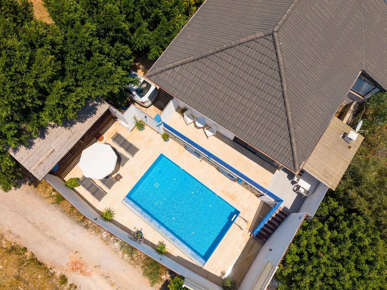 Patara’da Korunaklı, Kapalı Isıtmalı Havuzlu, Jakuzili, Ekonomik Villa