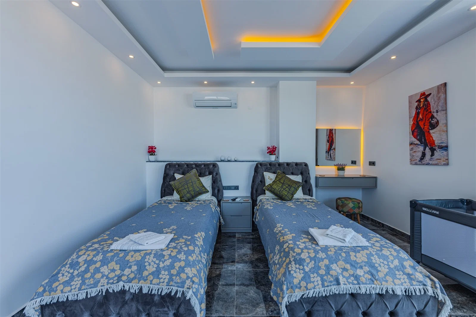 Yeşilköy’de Korunaklı, Çocuk Havuzlu, 4 Kişilik, Ekonomik Villa