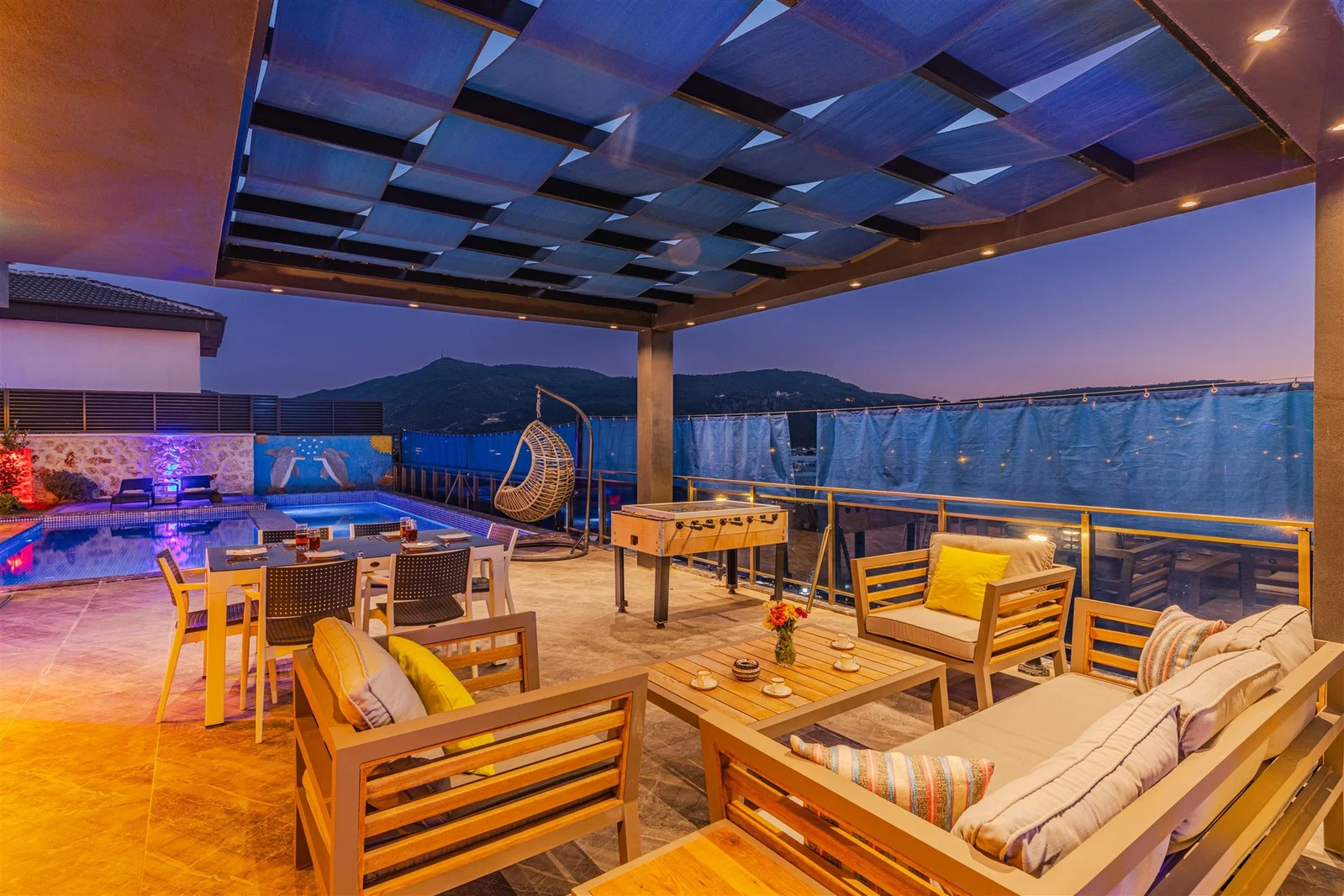 Yeşilköy’de Korunaklı, Çocuk Havuzlu, 4 Kişilik, Ekonomik Villa