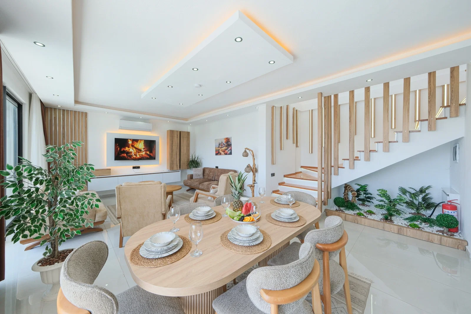 Çavdır’da Korunaklı, Isıtmalı Havuzlu, 4 Kişilik, Lüks Villa