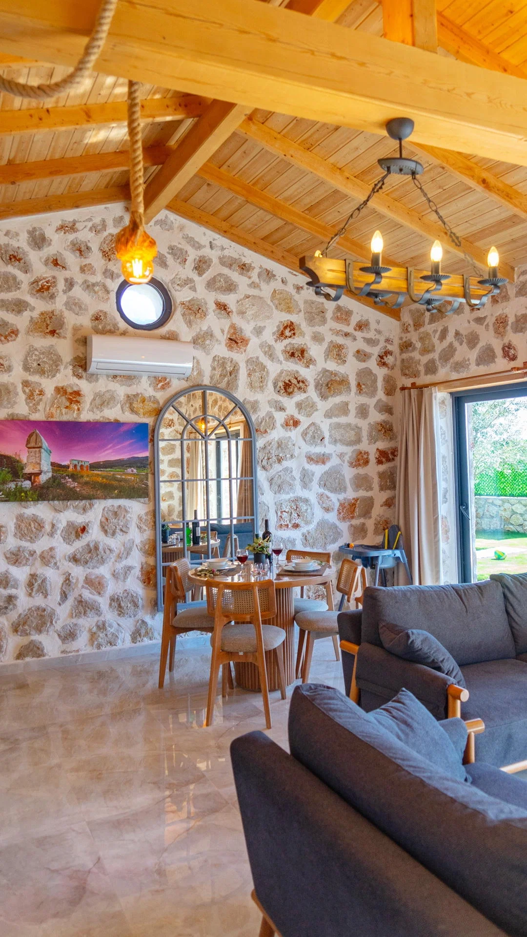 Patara’da Deniz Manzaralı, Korunaklı Havuzlu, Jakuzili, Ekonomik Villa