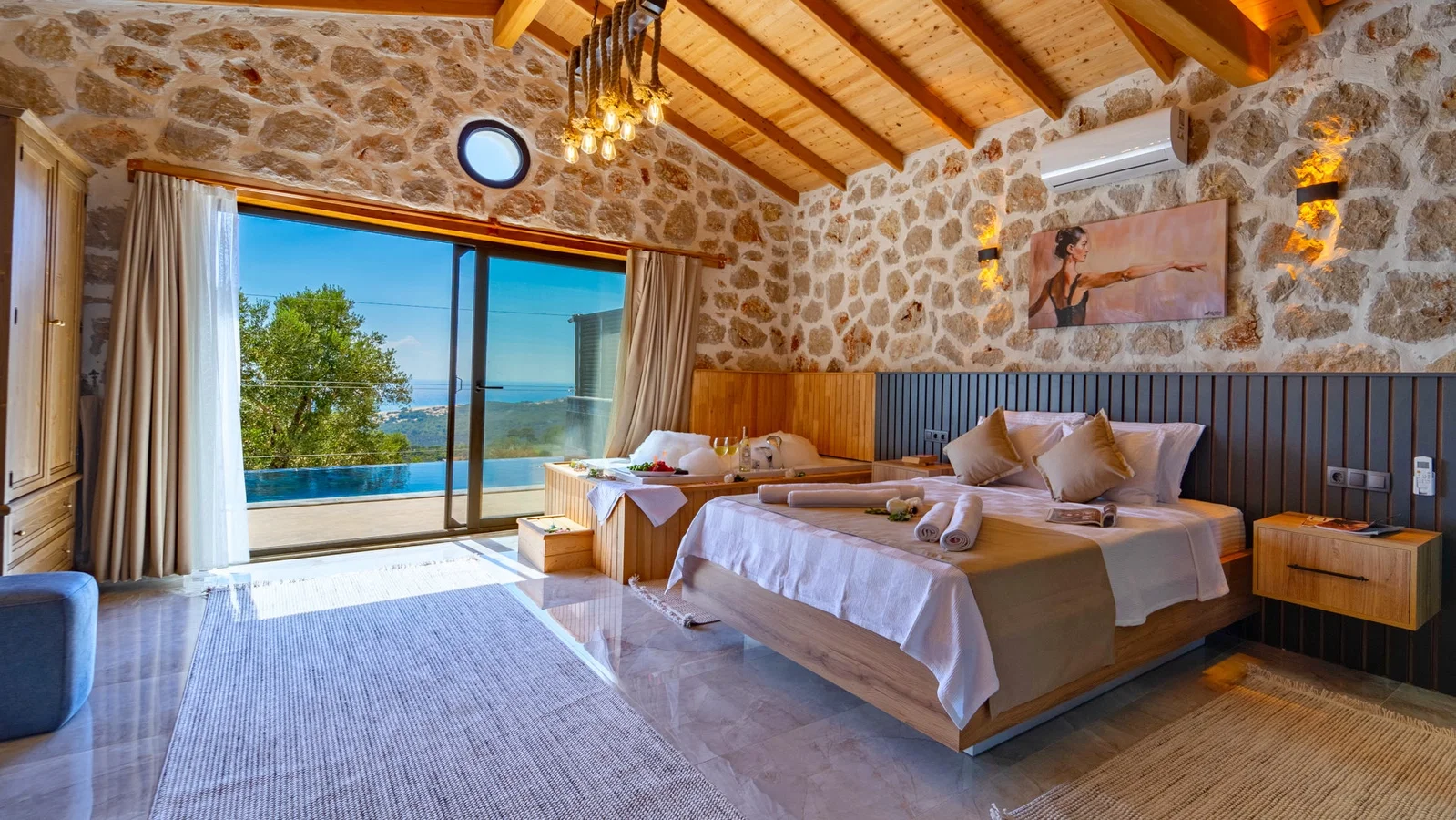 Patara’da Deniz Manzaralı, Korunaklı Havuzlu, Jakuzili, Ekonomik Villa